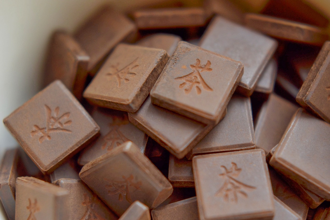 正宗碎銀子茶價格探究，品質(zhì)、市場與價值