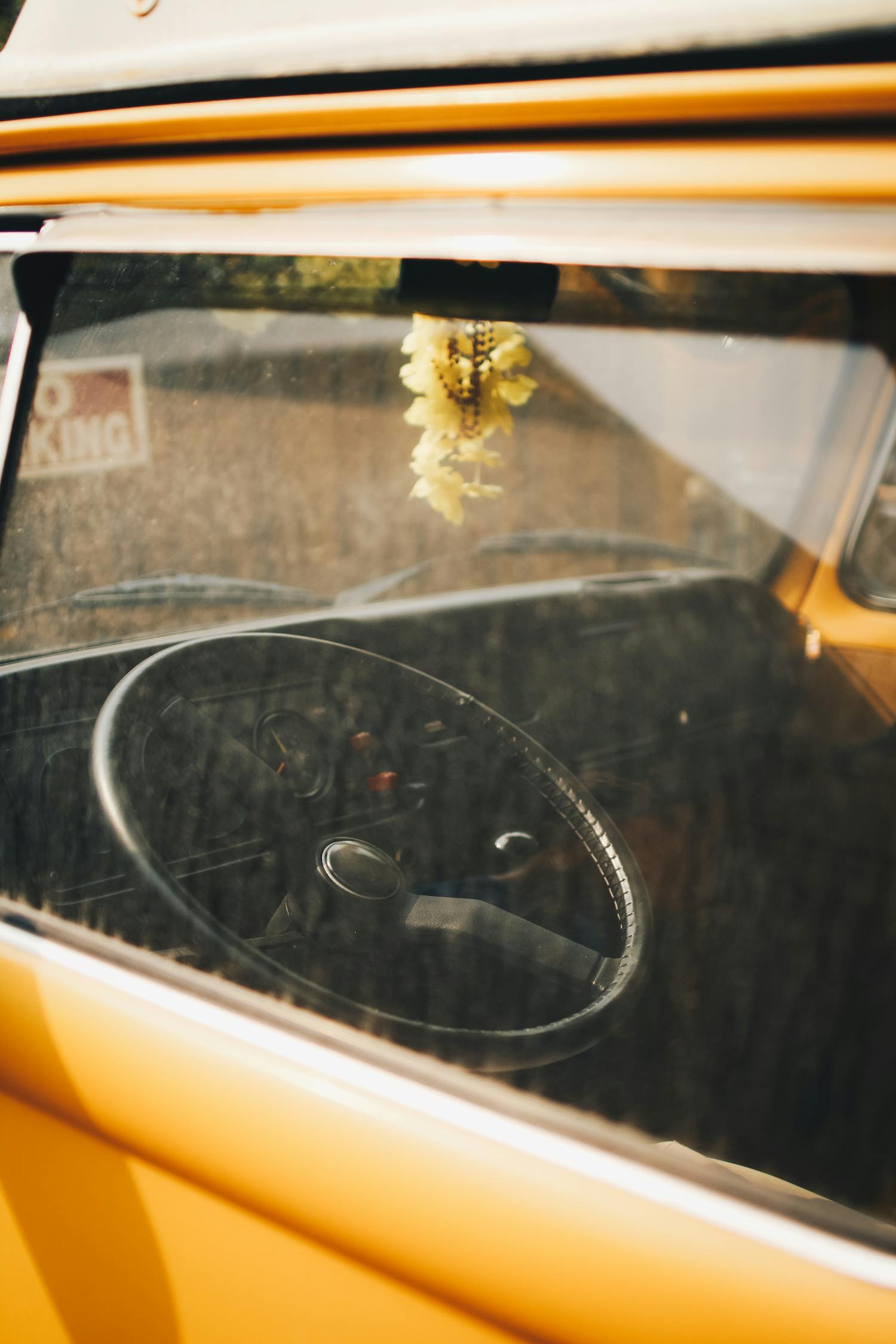 探索未來駕駛魅力，賞新車風(fēng)采大揭秘！