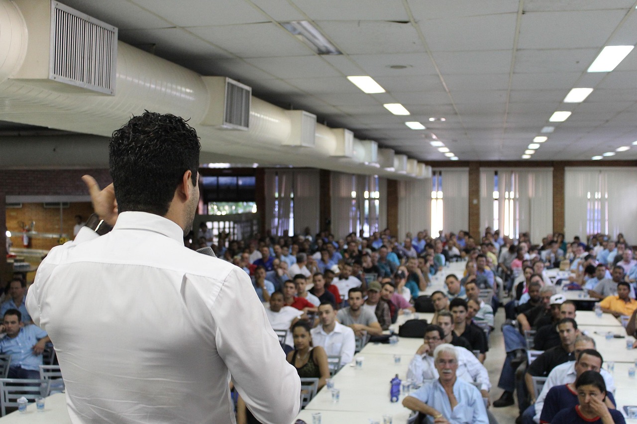 全國演講比賽，展現(xiàn)口才與風采的絕佳舞臺