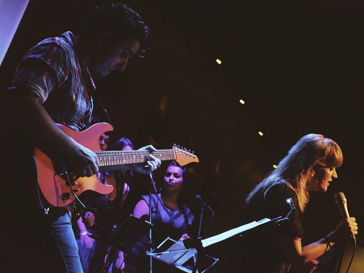 臨時演員音樂全輯，歌曲魅力與背后故事