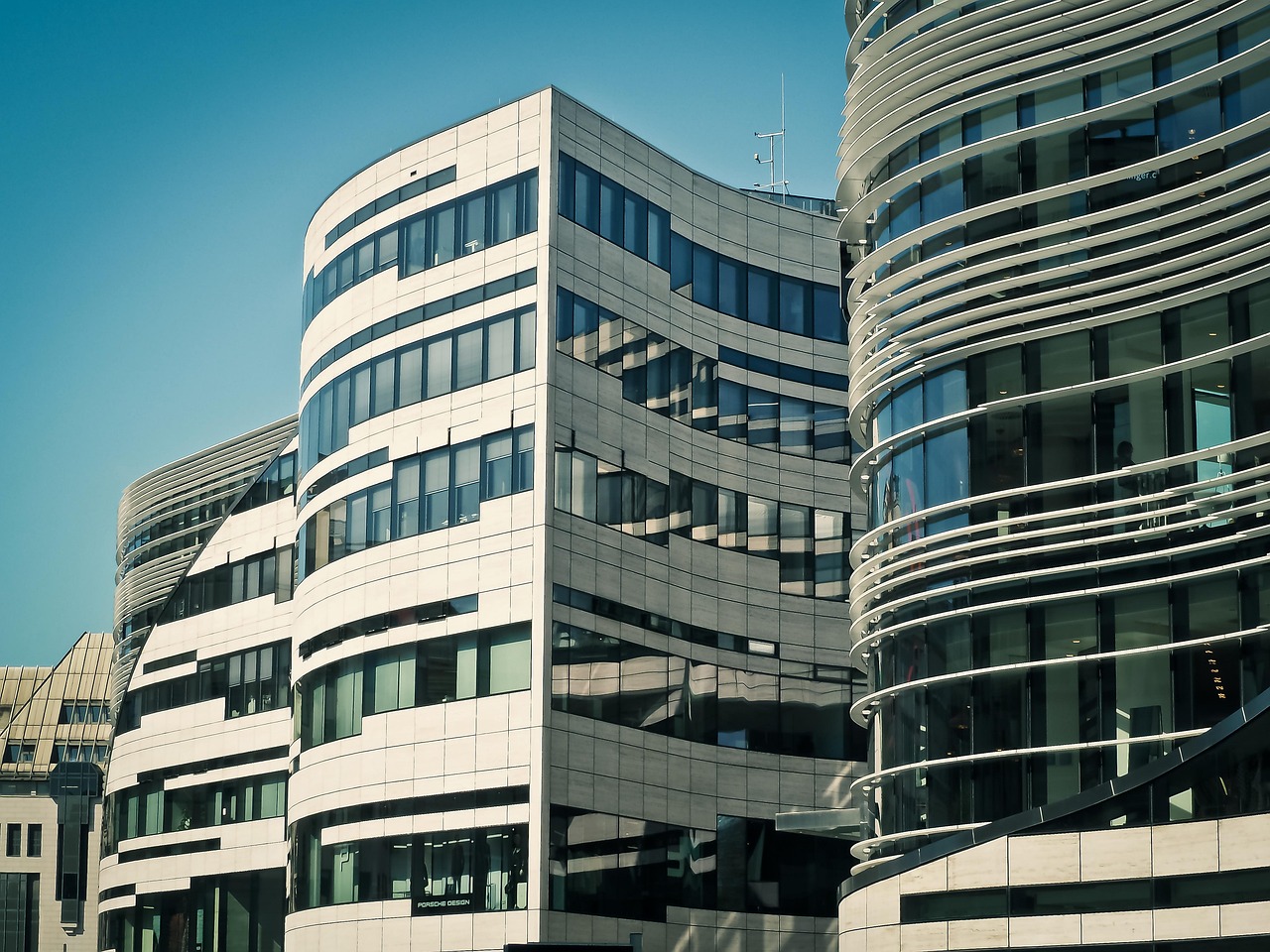 最新拆遷政策重塑城市發(fā)展藍(lán)圖，解讀最新拆遷政策助力城市建設(shè)步伐加速。