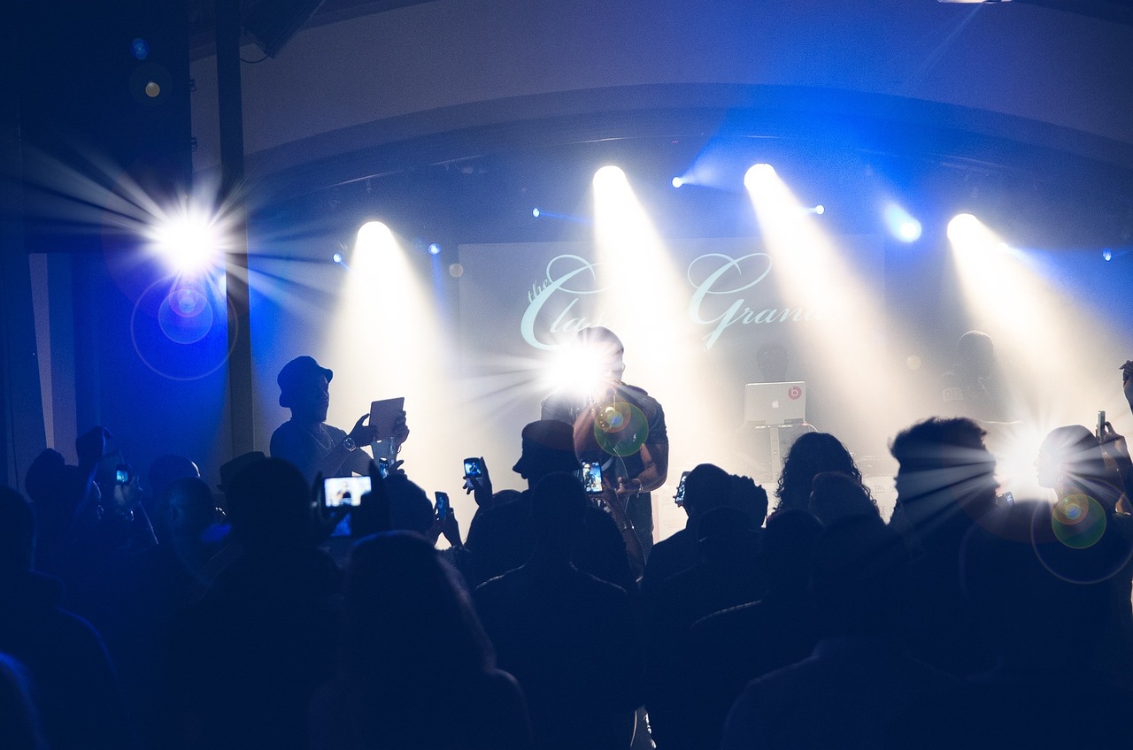 花椒直播最新版下載指南，全新互動(dòng)娛樂體驗(yàn)等你來體驗(yàn)